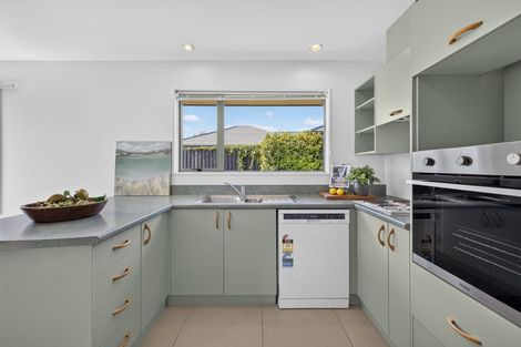 Photo of property in 5 Nina Lane, Somerfield, Christchurch, 8024