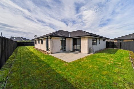 Photo of property in 10 Furlong Street, Yaldhurst, Christchurch, 8042