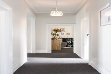 Photo of property in 43 Hargest Crescent, Saint Kilda, Dunedin, 9012