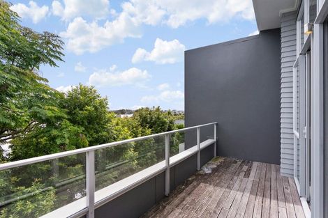 Photo of property in 35k Garnet Road, Westmere, Auckland, 1022