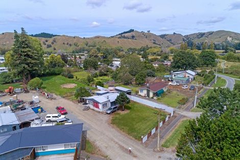 Photo of property in 10 Kipling Road, Te Karaka, 4022