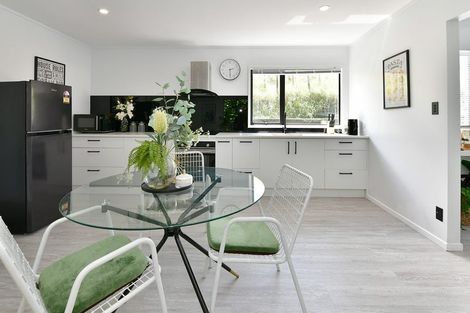 Photo of property in 16 Shelly Beach Road, Shelly Beach, Helensville, 0874