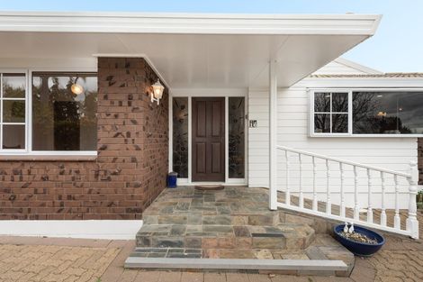 Photo of property in 16 Randell Place, Te Puke, 3119