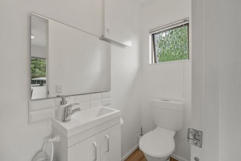 Photo of property in 1/11 Kereru Street, Two Mile Bay, Taupo, 3330