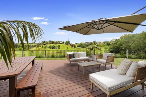 Photo of property in 7 Matau Lane, Ferndale, New Plymouth, 4310