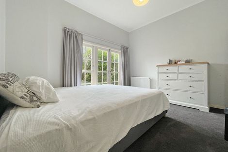 Photo of property in 8 Liffey Crescent, Island Bay, Wellington, 6023