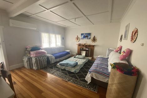 Photo of property in 3 Oxford Street, Fairfield, Hamilton, 3214