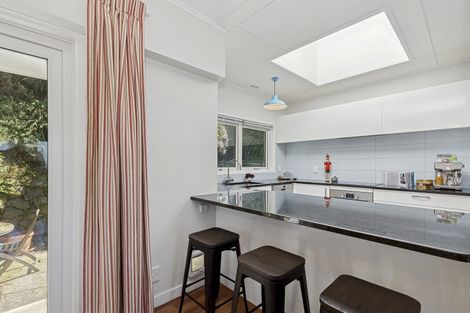 Photo of property in 3 Puketiro Avenue, Northland, Wellington, 6012