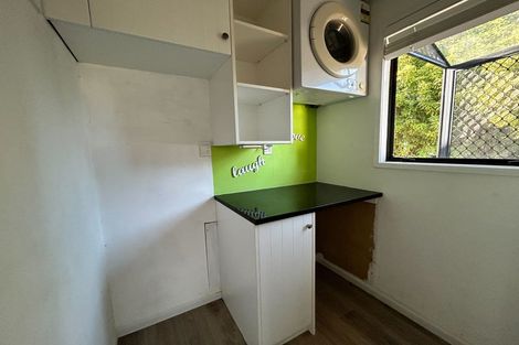 Photo of property in 17 Tomintoul Place, Highland Park, Auckland, 2010