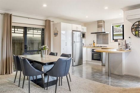 Photo of property in 8 Clover Drive, Henderson, Auckland, 0610