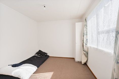 Photo of property in 1/60a View Road, Henderson, Auckland, 0612