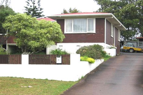 Photo of property in 66 Farquhar Road, Glendene, Auckland, 0602