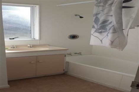 Photo of property in 11 Chatsworth Place, Highbury, Palmerston North, 4412