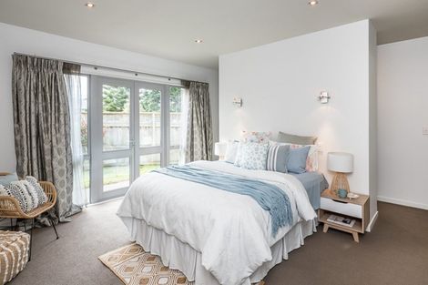 Photo of property in 2 Fairway Oaks Drive, Waikanae Beach, Waikanae, 5036