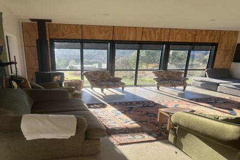 Photo of property in 166 Okuti Valley Road, Okuti Valley, Little River, 7591