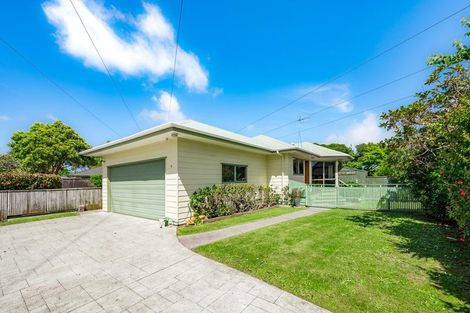 Photo of property in 9 Hurworth Grove, Waikanae, 5036