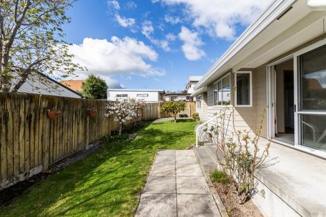 Photo of property in 12 Bennelong Place, Havelock North, 4130