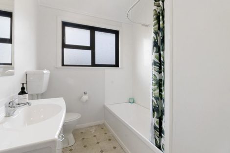 Photo of property in 144 Oxford Terrace, Epuni, Lower Hutt, 5011