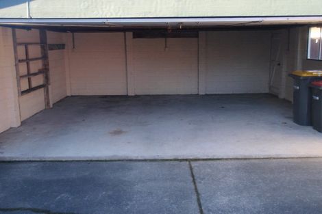 Photo of property in 15 Camberwell Place, Avonhead, Christchurch, 8042