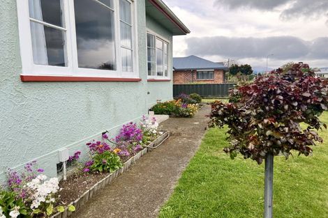 Photo of property in 50 Mcphee Street, Dannevirke, 4930