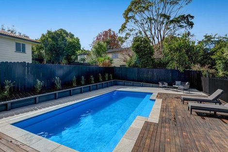 Photo of property in 113 Weatherly Road, Torbay, Auckland, 0630