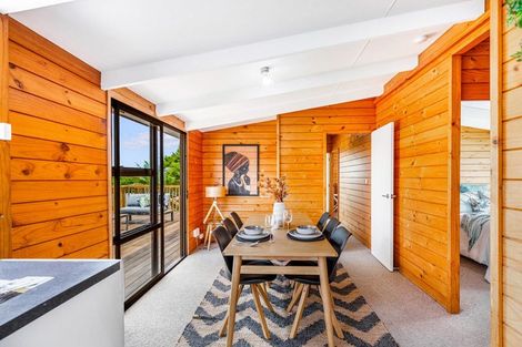 Photo of property in 96 Waimumu Road, Massey, Auckland, 0614