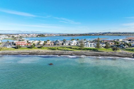 Photo of property in 36 Charles Street, Westshore, Napier, 4110