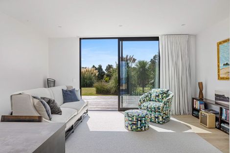 Photo of property in 983b Hibiscus Coast Highway, Waiwera, Orewa, 0994