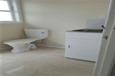 Photo of property in 9 Norval Road, Henderson, Auckland, 0610