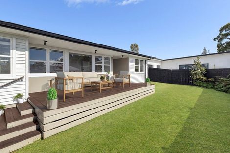 Photo of property in 8a Queen Road, Bellevue, Tauranga, 3110