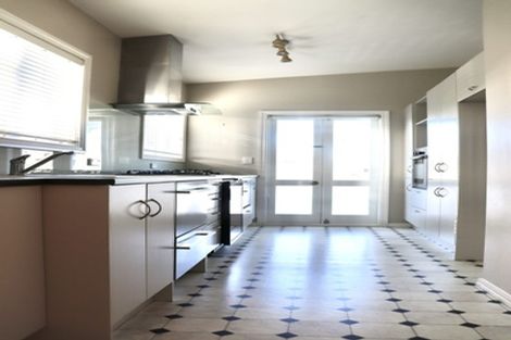 Photo of property in 34 Mozeley Avenue, Devonport, Auckland, 0624