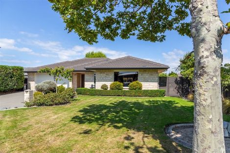 Photo of property in 8 Springside Place, Redwood, Christchurch, 8051