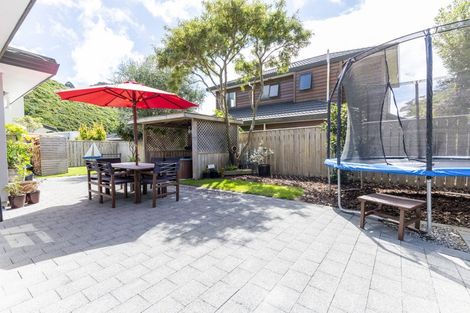 Photo of property in 203 Westchester Drive, Churton Park, Wellington, 6037