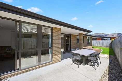 Photo of property in 54 Edgeview Crescent, Fitzroy, Hamilton, 3206