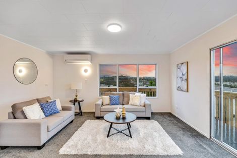 Photo of property in 38d Hetherington Road, Ranui, Auckland, 0612