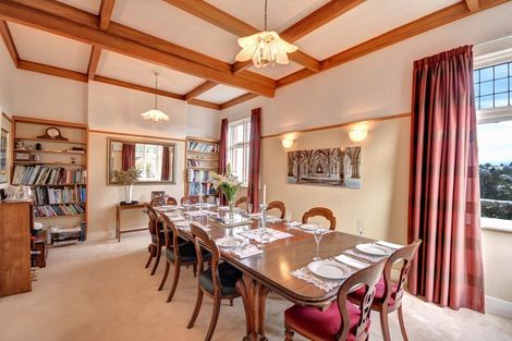 Photo of property in 135 Eglinton Road, Mornington, Dunedin, 9011