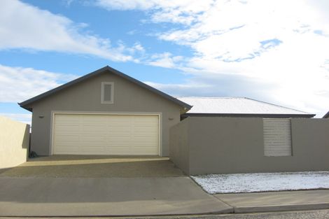 Photo of property in 6 Larch Crescent, Alexandra, 9320