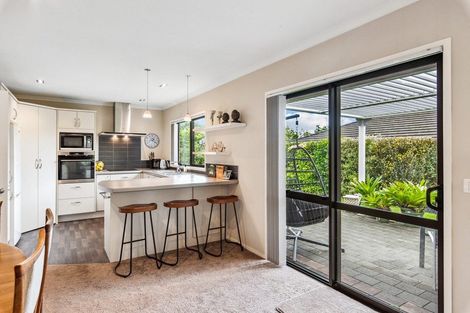 Photo of property in 6 Matuhi Street, Waikanae, 5036