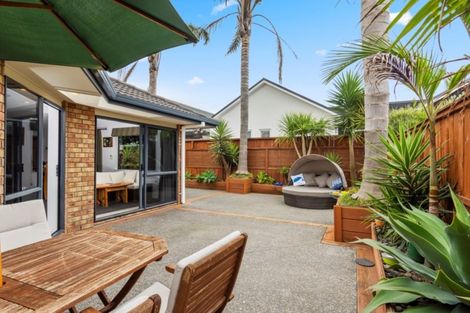 Photo of property in 32 Aranui Drive, Papamoa Beach, Papamoa, 3118