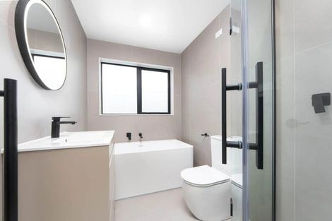 Photo of property in 134e Mokoia Road, Chatswood, Auckland, 0626