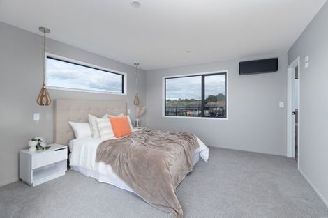 Photo of property in 2 Marsden Place, Hurworth, New Plymouth, 4310