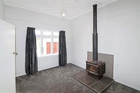 Photo of property in 11 Empire Street, Dannevirke, 4930