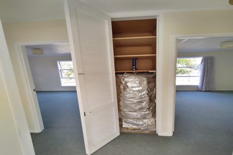 Photo of property in 23 Cockayne Crescent, Sunnynook, Auckland, 0620