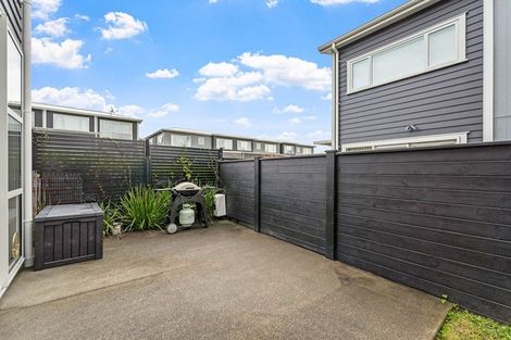 Photo of property in 6 Taitonga Lane, Stanmore Bay, Whangaparaoa, 0932