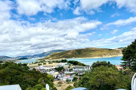 Photo of property in 59a Mana View Road, Paremata, Porirua, 5026