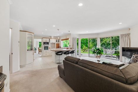 Photo of property in 336 Old North Road, Kumeu, 0892