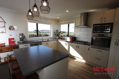 Photo of property in 62 Lake Hood Drive, Huntingdon, Ashburton, 7774