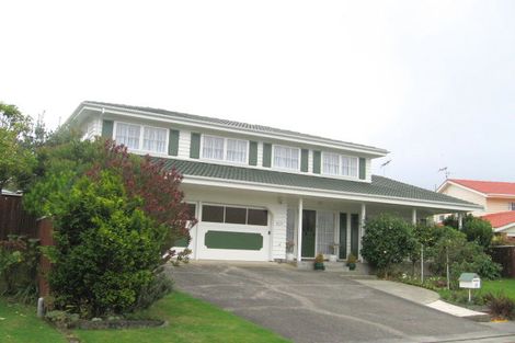 Photo of property in 11 Mckeefry Grove, Tawa, Wellington, 5028