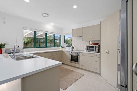 Photo of property in 8 Oaklands Drive, Cambridge, 3434