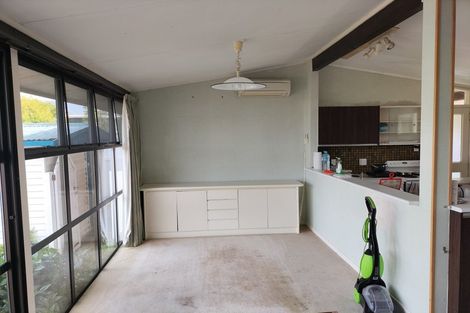Photo of property in 21 Saint Albans Avenue, Hokowhitu, Palmerston North, 4410